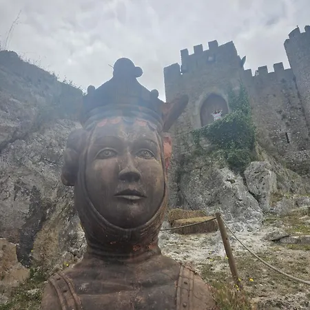 Dom wakacyjny Sunflower Castle View In Óbidos