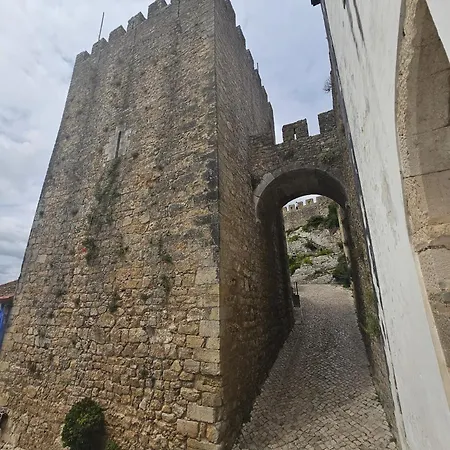 Дом отдыха Sunflower Castle View In